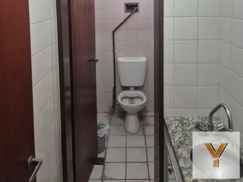 Oficina en Alquiler en Ituzaingó, $ 400.000
