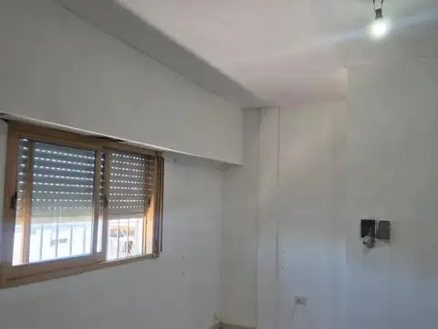 Oficina en alquiler - 1 Baño - Ituzaingó