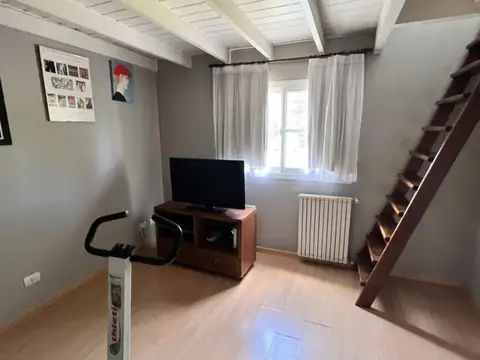 Casa en Venta con 5 cocheras