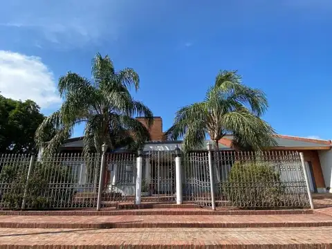 CASA EN VENTA Y ALQUILER EN PERGAMINO