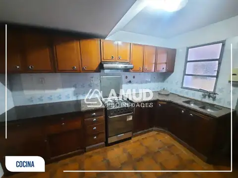 Departamento en Alquiler con 1 cocheras