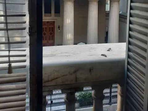 VENTA OFICINAS 25 DE MAYO  267 EN HERMOSO EDIFICIO