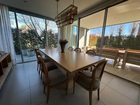 Casa en Los Alisos