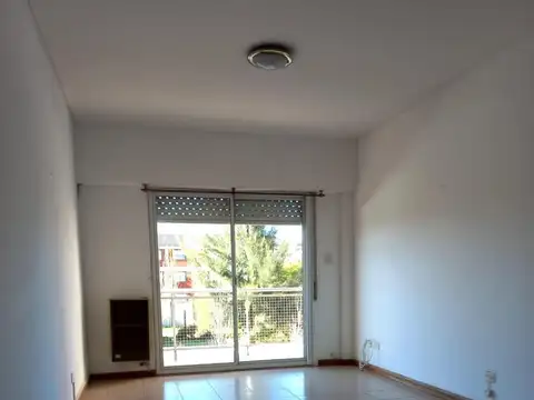 DEPARTAMENTO DE 3 AMBIENTES EN QUILMES 