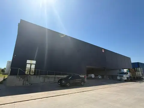 Av. Gral. Juan Domingo Perón 4700 - 1200 m2