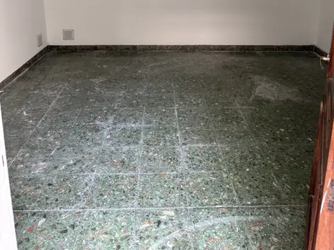 Depto Tipo Casa en Alquiler de 4 ambientes