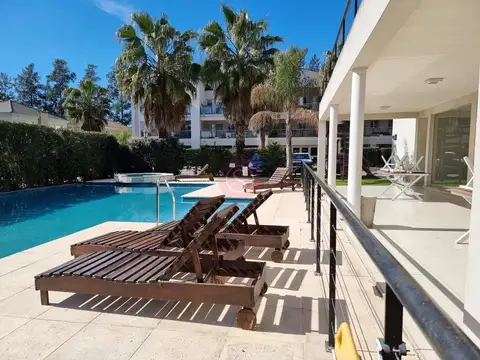 Departamento en Venta en Boulevard Del Sol, USD 160.000