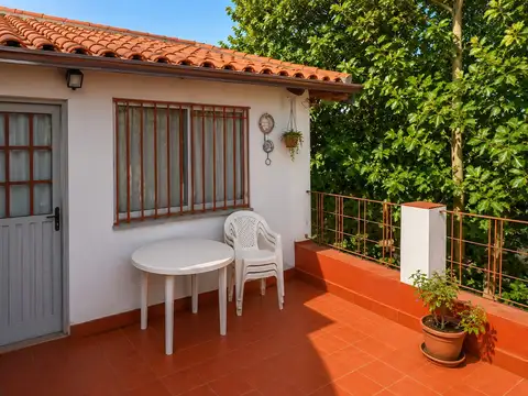 CASA MULTIF. 6 AMB. TERR. COCH. A/CRE. FLORIDA O.