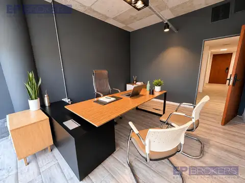 Oficina en Alquiler en El Palomar, USD 2.900