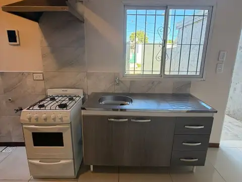 Departamento en Alquiler con 1 cochera