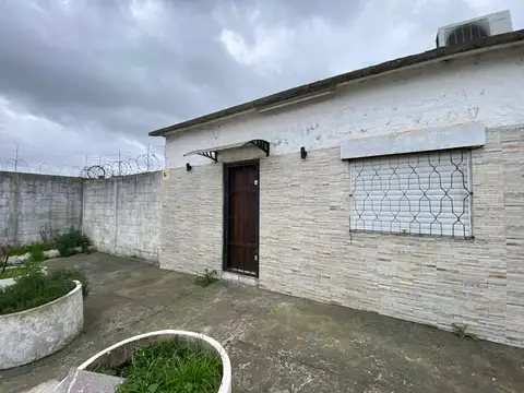 Alquiler casa monoambiente en Pando