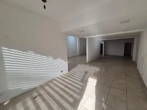 Local en Alquiler en Don Torcuato, $ 2.600.000