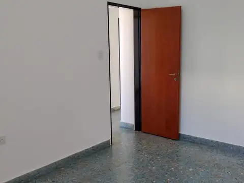 Casa en Alquiler con 1 cochera