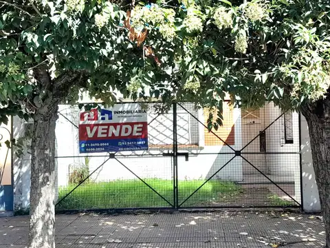 venta casa a metros de av.Crovara