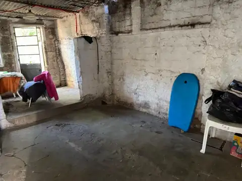 Casa 2 ambientes con 1 baño