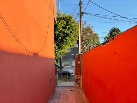 Depto Tipo Casa en Alquiler de 2 ambientes