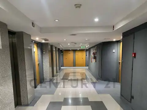 Oficina en Venta con 1 cochera