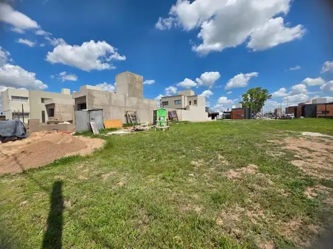 Terreno en Venta en Barrio Rincones de Manantiales, USD 57.000