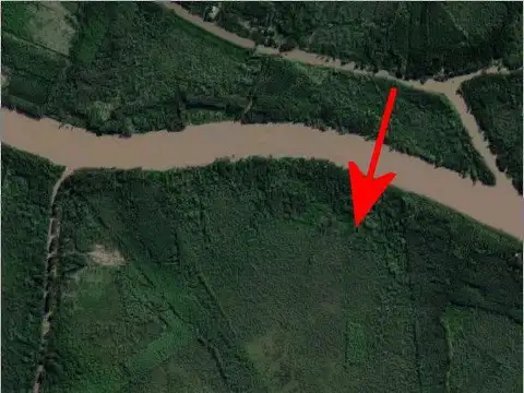 Rio / Arroyo Correntoso 100