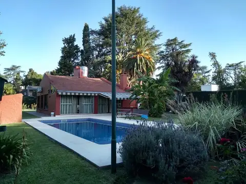 Casa en Venta en Barrio Parque Pero, USD 260.000