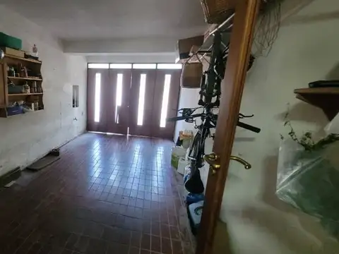 CASA EN VENTA-5 DORM-PILETA-CUARTA OESTE