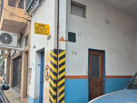 GALPON SOBRE AV. ROSALES DE 410 MTS SOBRE LOTE DE 10X42