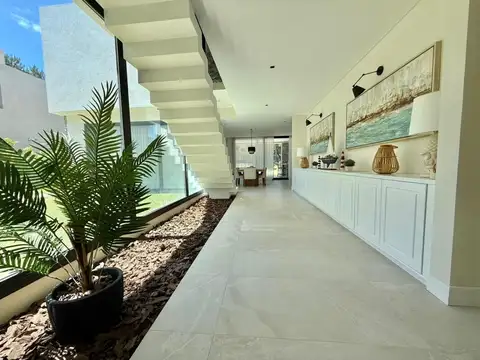 Casa 6 ambientes - Costa Esmeralda