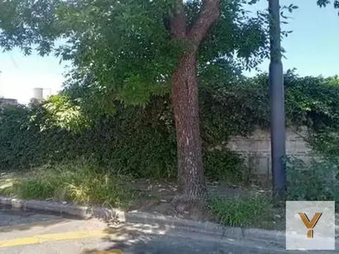 Terreno en venta - 370Mts2 - Boulogne Sur Mer