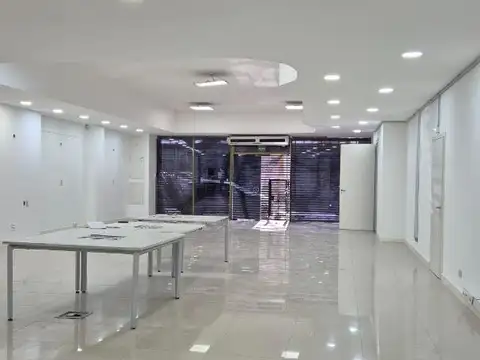 Local en Venta Via Pública