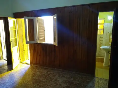 Depto Tipo Casa en Venta en Lanus Oeste, USD 45.000