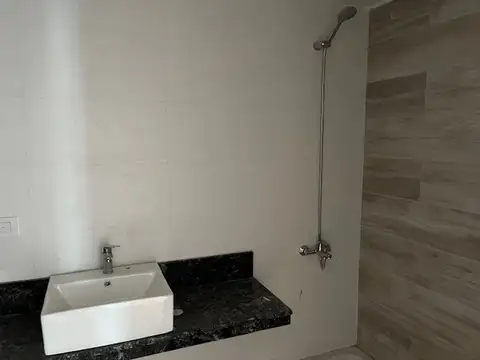 DEPTO 2 AMB VENTA EN ISLA DEL ESTE C VISTA AL RIO