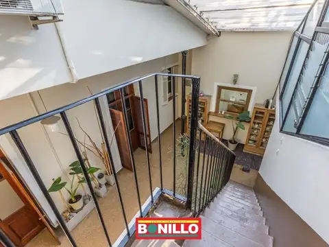 Depto Tipo Casa en Venta 50 años
