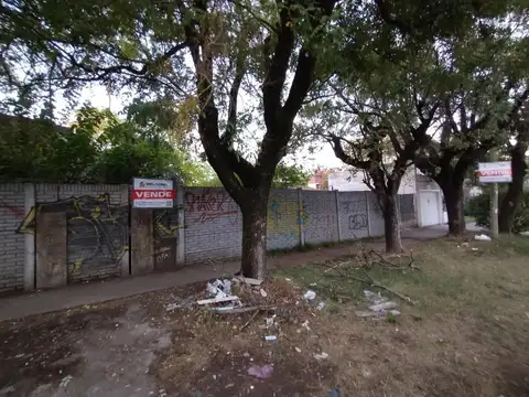 Excelente Terreno de 605m2 en Moreno Centro lado Sur