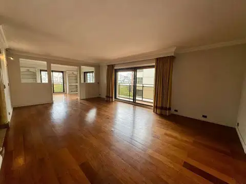 Departamento en Alquiler de 4 dormitorios