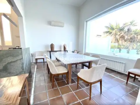 Casa en Venta en Península, USD 2.000.000