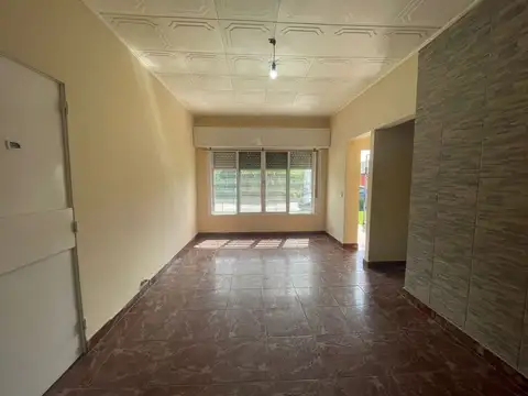 Depto Tipo Casa 4 ambientes con 1 baño