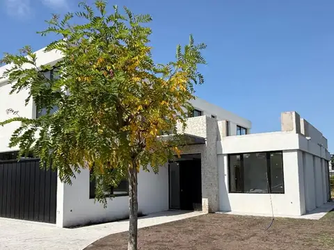 Casa en Venta en Rumenco Joven, USD 350.000