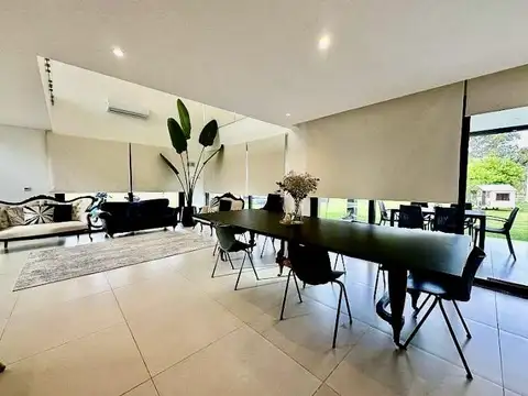 Casa en Venta en Countries y Barrios Cerrados en Ezeiza, USD 380.000