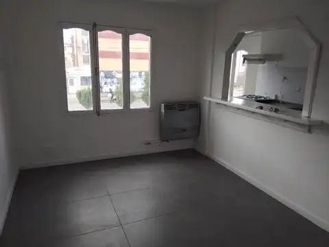 PREFECTURA NAVAL 300, Piso 2