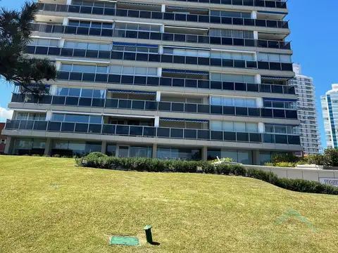 Departamento en Venta de 5 dormitorios