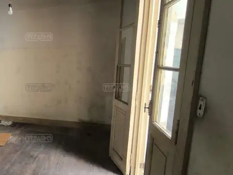 Depto Tipo Casa en Venta 90 años