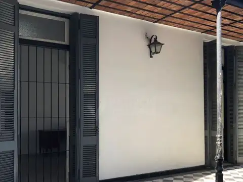 Casa en Venta en Bernal, USD 380.000