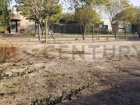 Miguel Azcuénaga 2400, Piso 0