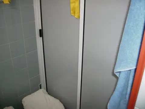 25 De Mayo 100, Piso 8