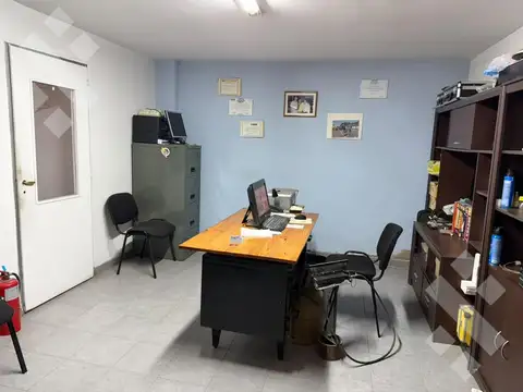 En Alquiler | Galpón con Oficinas | Ángel Edelman 162 | Neuquén
