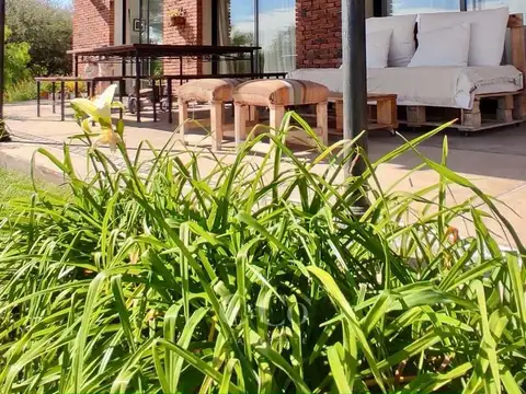 VENTA DE GRAN CASA DE 3 DOR, PISCINA, 900M² PARQUE. COUNTRY VALLE DEL GOLF- MALAGUEÑO