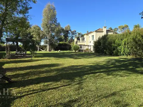 Isla Rasa s/n Barrio Los Potrillos al 100
