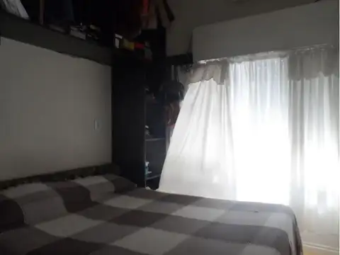 J Bianco 1700, Piso PB