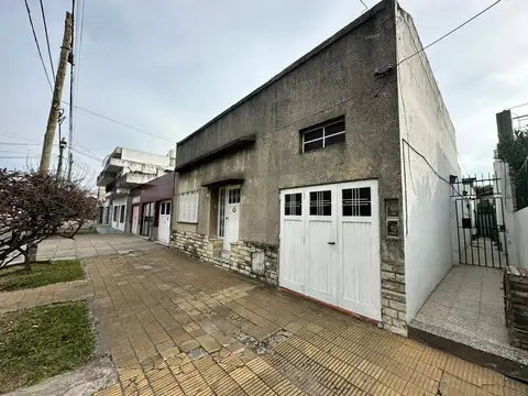 Depto Tipo Casa en Venta de 5 ambientes