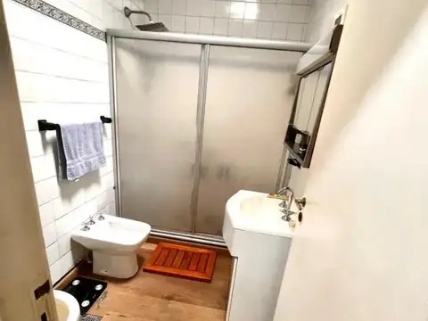 Martínez:chalet en Planta Baja Sobre Lote de 10,50x33,1 a 3 Cuadras de Av Sta Fe